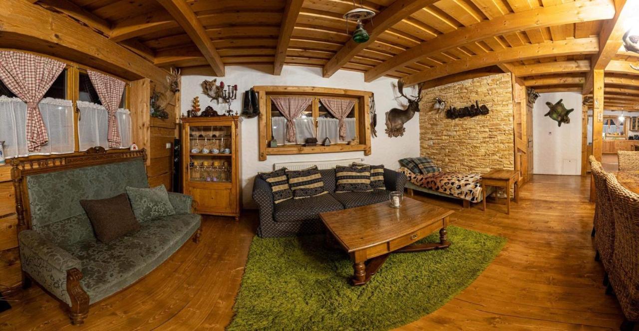 Drevenica Pod Vrskom Terchová エクステリア 写真